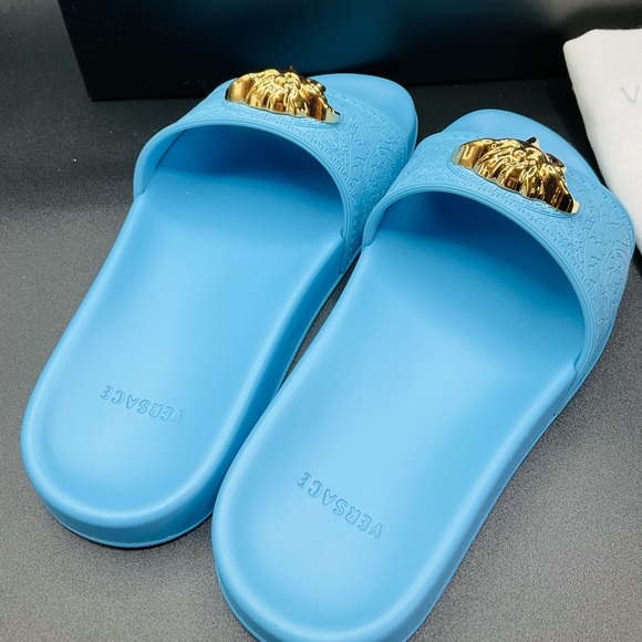 Versace Women’s Palazzo Pool Slides SIZE 37 Light Blue NWB AUTHENTIC - Picture 5 of 7